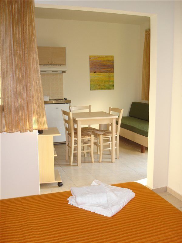 Margarita Beach Hotel Ajía Marína Kültér fotó